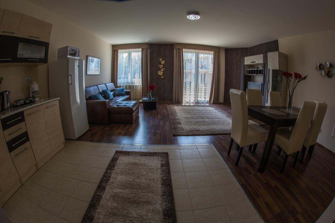 Aqua Line Apartmanhaz Hajdúszoboszló Exterior foto